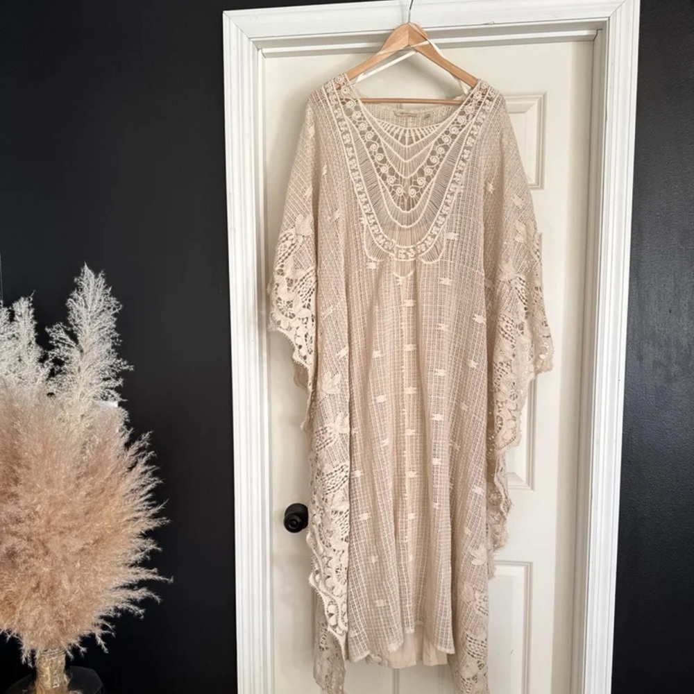 Soft Surroundings Martinique Breeze Caftan in Cream 
size Large/XL - Picture 7 of 12